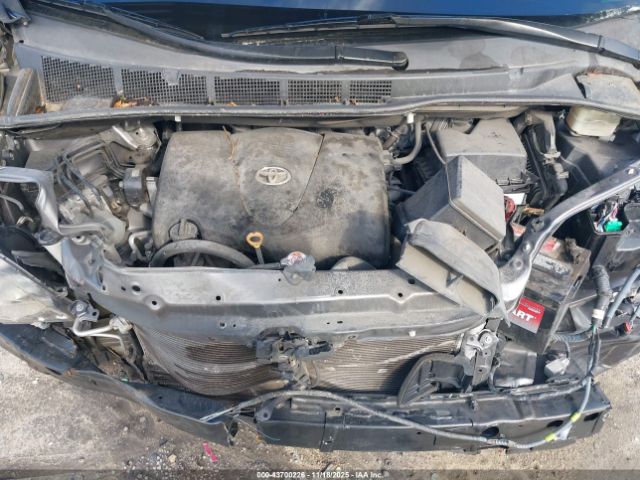 2017 TOYOTA SIENNA 5TDYZ3DCXHS897173 Photo 9