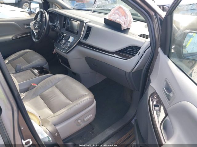 2017 TOYOTA SIENNA 5TDYZ3DCXHS897173 Photo 4