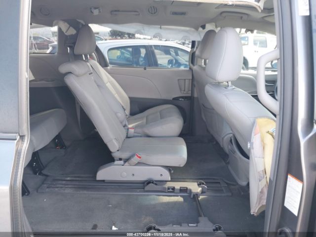 2017 TOYOTA SIENNA 5TDYZ3DCXHS897173 Photo 7