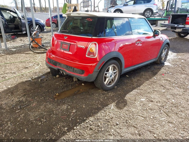 2009 MINI COOPER S WMWMF73599TW84278 Photo 3
