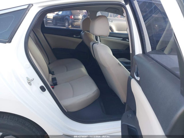 19XFC2F57JE204478 Honda Civic Lx