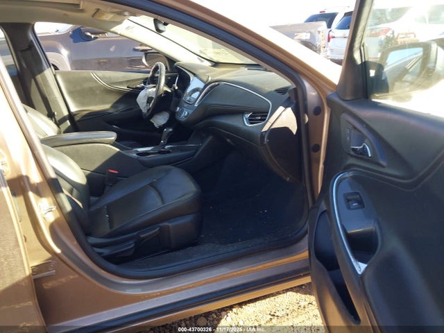 2019 CHEVROLET MALIBU 1G1ZD5ST9KF156319 Photo 4