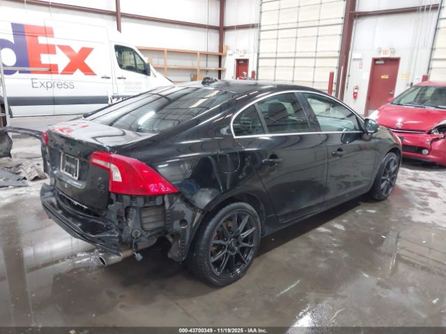 2011 VOLVO S60 YV1902FHXB2006079 Photo 3