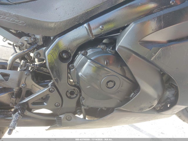 Suzuki GSX-R1000 2023 JS1DM11B2P7100172 Image 8