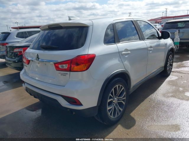 2018 MITSUBISHI OUTLANDER SPORT JA4AP3AU1JU025190 Photo 3