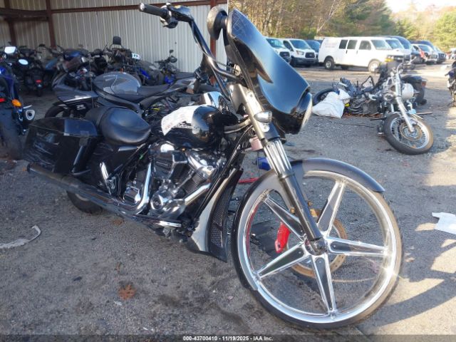 2018 HARLEY-DAVIDSON FLHX 1HD1KBC18JB616788