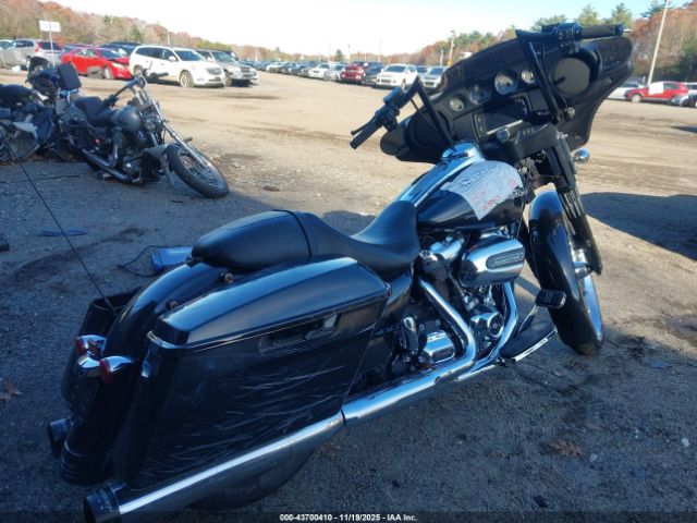 2018 HARLEY-DAVIDSON FLHX 1HD1KBC18JB616788 Photo 3