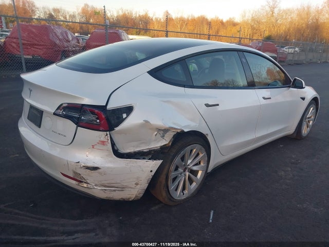 2022 TESLA MODEL 3 5YJ3E1EBXNF157025 Photo 3