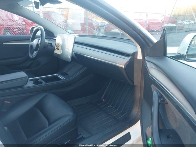 2022 TESLA MODEL 3 5YJ3E1EBXNF157025 Photo 4