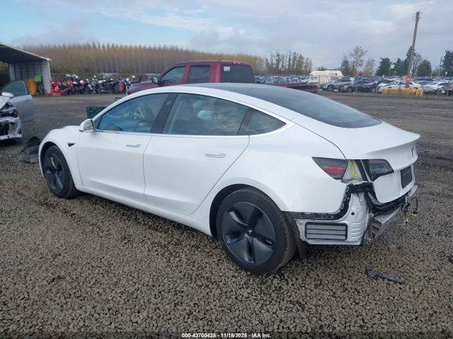 2020 TESLA MODEL 3 5YJ3E1EA3LF706777 Photo 2