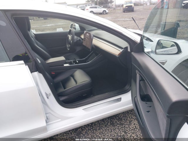 2020 TESLA MODEL 3 5YJ3E1EA3LF706777 Photo 4