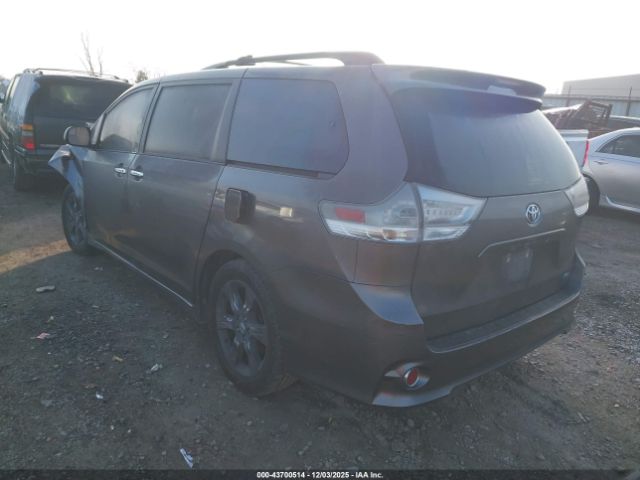 2015 TOYOTA SIENNA 5TDXK3DC6FS596817 Photo 2