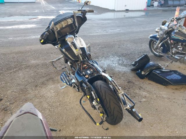 2015 HARLEY-DAVIDSON FLHXS 1HD1KRM37FB602073 Photo 2