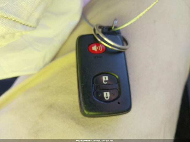 Toyota Prius Two 2015 JTDKN3DU2F0449228 Image 11