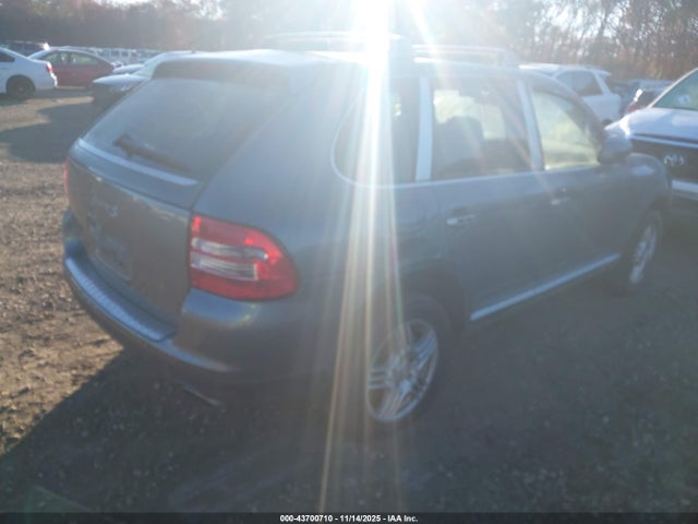 2004 PORSCHE CAYENNE WP1AB29P74LA75811 Photo 3