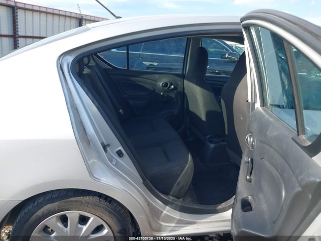 3N1CN7AP8HL906398 Nissan Versa 1.6 S