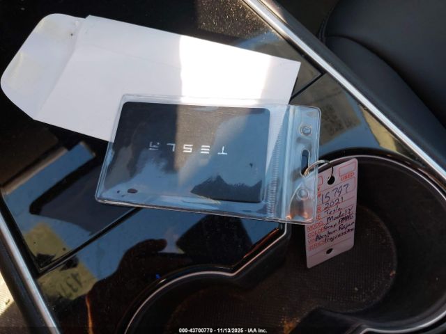 2021 TESLA MODEL Y 5YJYGDEE8MF104642 Photo 10