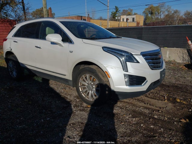 2017 CADILLAC XT5 1GYKNARS6HZ321238 Photo 0
