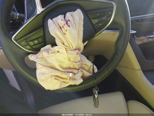 2017 CADILLAC XT5 1GYKNARS6HZ321238 Photo 10