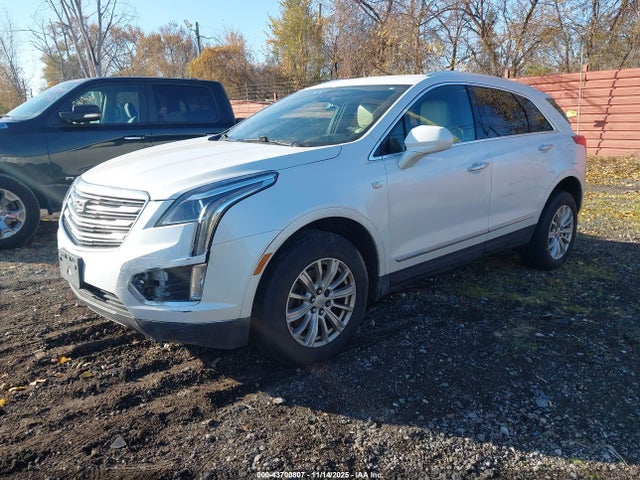 2017 CADILLAC XT5 1GYKNARS6HZ321238 Photo 1