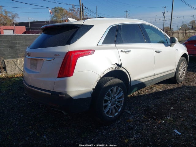 2017 CADILLAC XT5 1GYKNARS6HZ321238 Photo 3