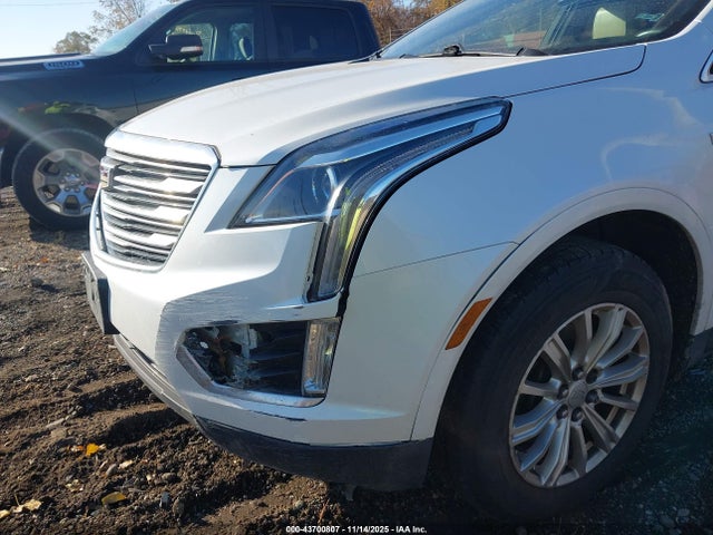 2017 CADILLAC XT5 1GYKNARS6HZ321238 Photo 5