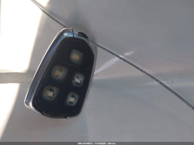 2017 CADILLAC XT5 1GYKNCRS6HZ117471 Photo 10