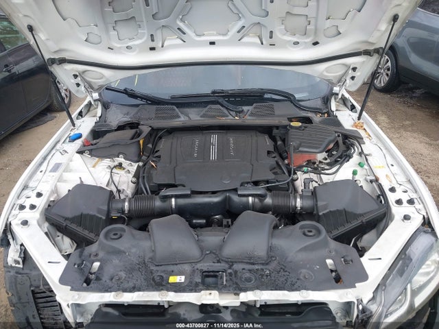 2016 JAGUAR XJ SAJWA2G77G8V94606 Photo 9