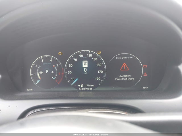 2016 JAGUAR XJ SAJWA2G77G8V94606 Photo 6