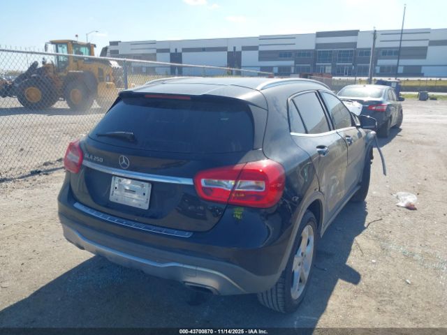 2018 MERCEDES-BENZ GLA 250 WDCTG4EB7JJ460448 Photo 3