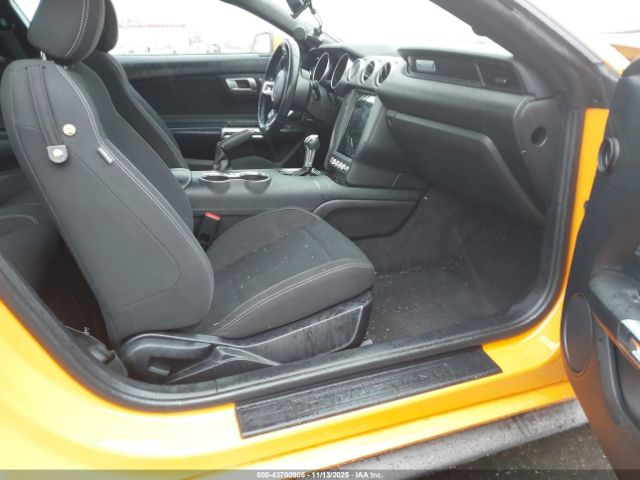 2018 FORD MUSTANG 1FA6P8TH3J5109343 Photo 4