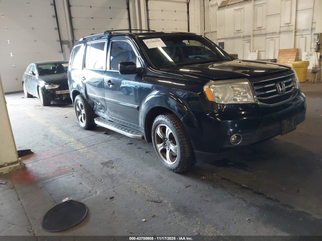 Honda PILOT SE 2015 5FNYF4H32FB027542 Image 1