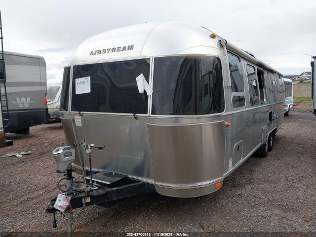 1STJ9YP2XJJ542820 Airstream Other