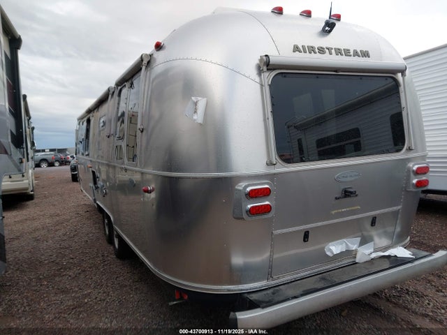 1STJ9YP2XJJ542820 Airstream Other