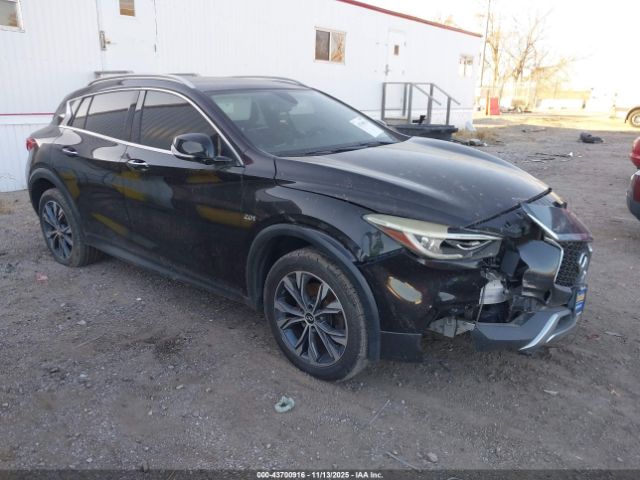 2018 INFINITI QX30 SJKCH5CRXJA048367