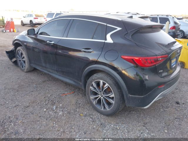 2018 INFINITI QX30 SJKCH5CRXJA048367 Photo 2