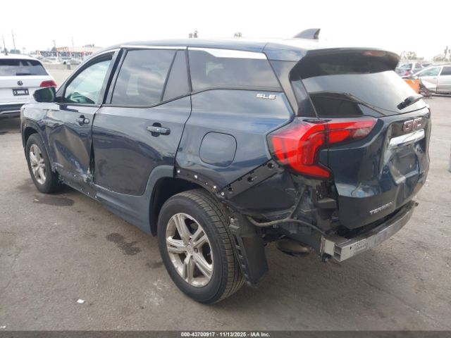 2018 GMC TERRAIN 3GKALMEV2JL362279 Photo 2