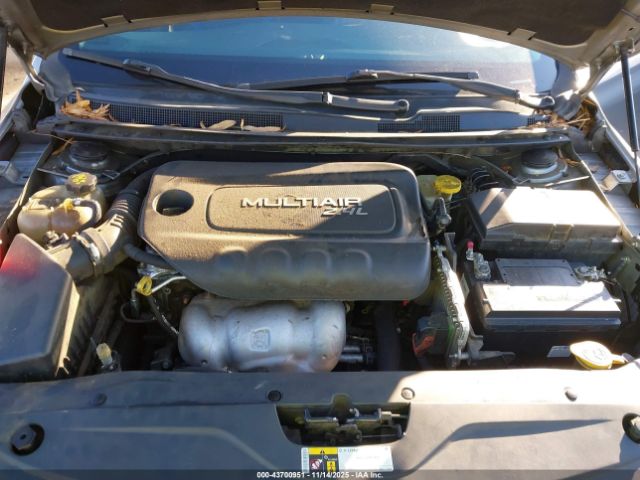 2016 CHRYSLER 200 1C3CCCAB1GN156488 Photo 9