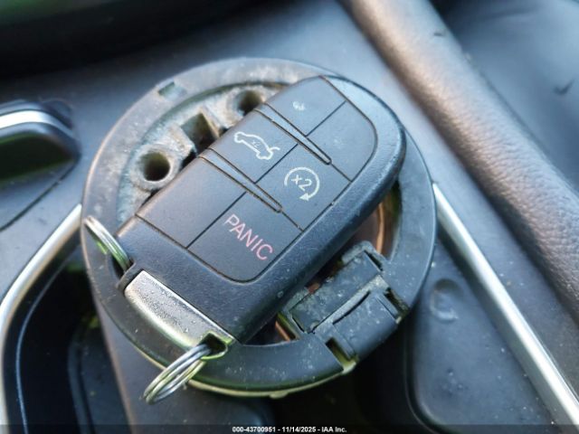 2016 CHRYSLER 200 1C3CCCAB1GN156488 Photo 10