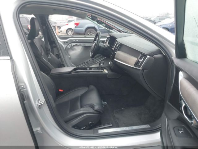2021 VOLVO S90 LVYA22ML5MP214745 Photo 4