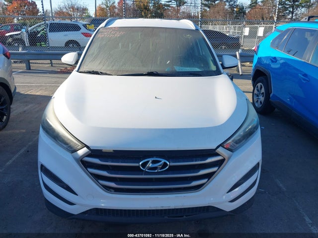 Продаж на аукціоні авто 2017 Hyundai Tucson Se, vin: KM8J33A44HU295635, номер лоту: 43701092