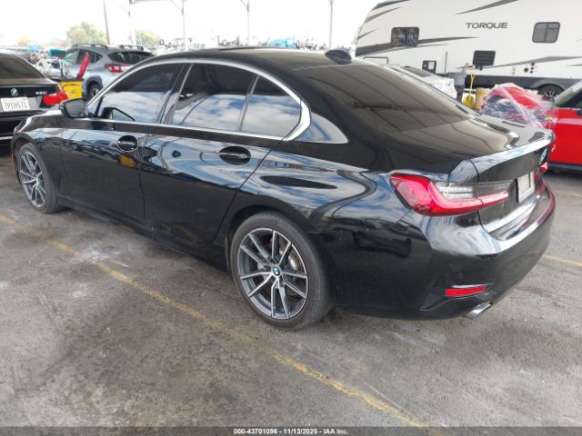 2020 BMW 330I WBA5R1C00LFH38833 Photo 2
