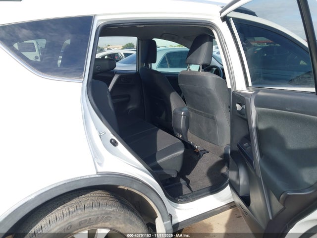 Toyota RAV4 LE 2017 JTMZFREV7HJ124853 Image 8
