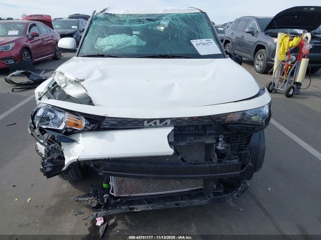 2024 Kia Soul Lx მანქანა იყიდება აუქციონზე, vin: KNDJ23AUXR7911992, აუქციონის ნომერი: 43701177
