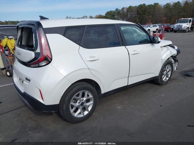 2024 Kia Soul Lx მანქანა იყიდება აუქციონზე, vin: KNDJ23AUXR7911992, აუქციონის ნომერი: 43701177