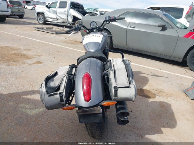 2017 VICTORY MOTORCYCLES OCTANE 5VPFTB002H3002146 Photo 5