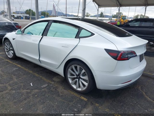 2018 TESLA MODEL 3 5YJ3E1EA5JF164918 Photo 2