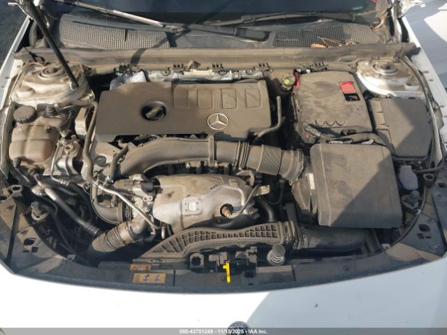 2022 MERCEDES-BENZ A 220 W1K3G4FB5NJ361465 Photo 9