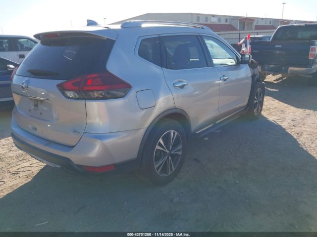 2018 NISSAN ROGUE JN8AT2MT0JW464470 Photo 3