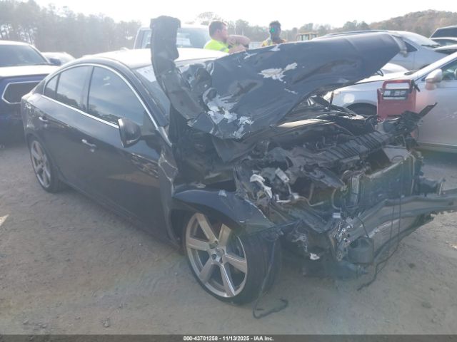 2016 VOLVO S60 YV149MFK8G2396890